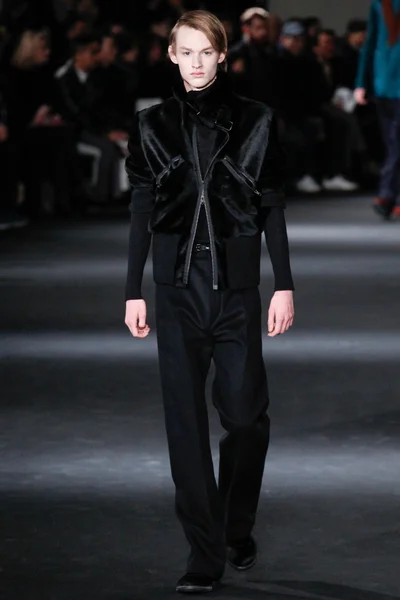 Look 4